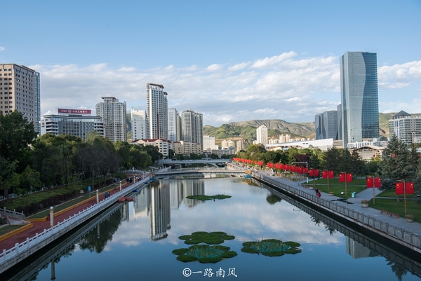 南充市顺庆区佳陈电脑经营部
